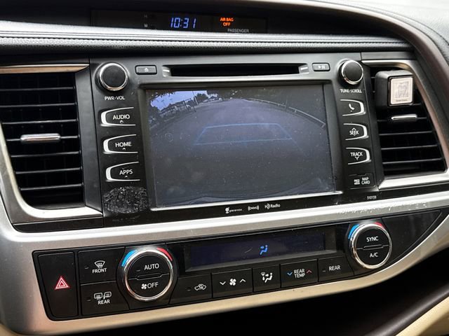 Used 2016 Toyota Highlander XLE FWD image 23