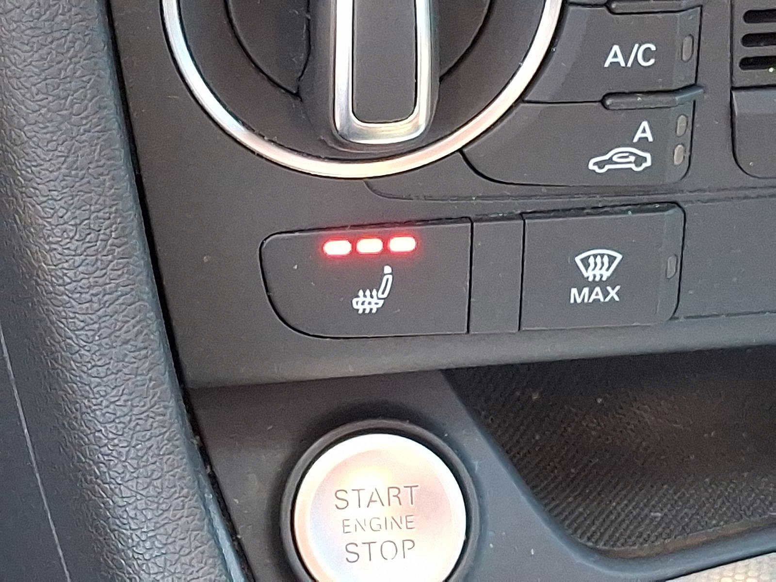 Used 2018 Audi Q3 2.0T Premium Plus w/ Premium Plus Package image 19