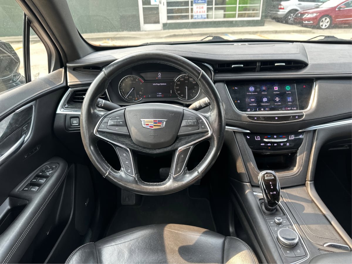 Used 2020 Cadillac XT5 Premium Luxury FWD image 16