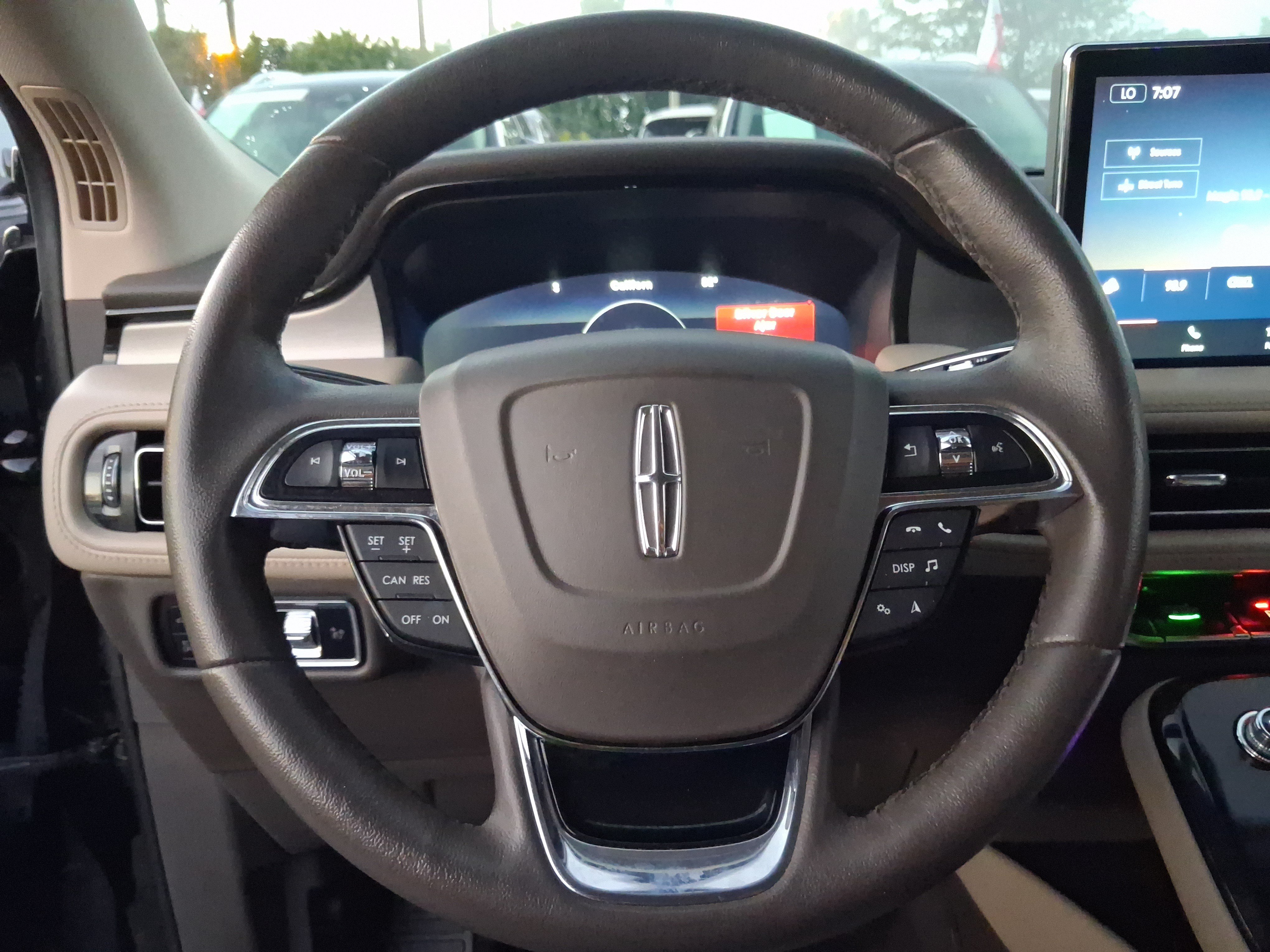 Used 2023 Lincoln Nautilus AWD image 15