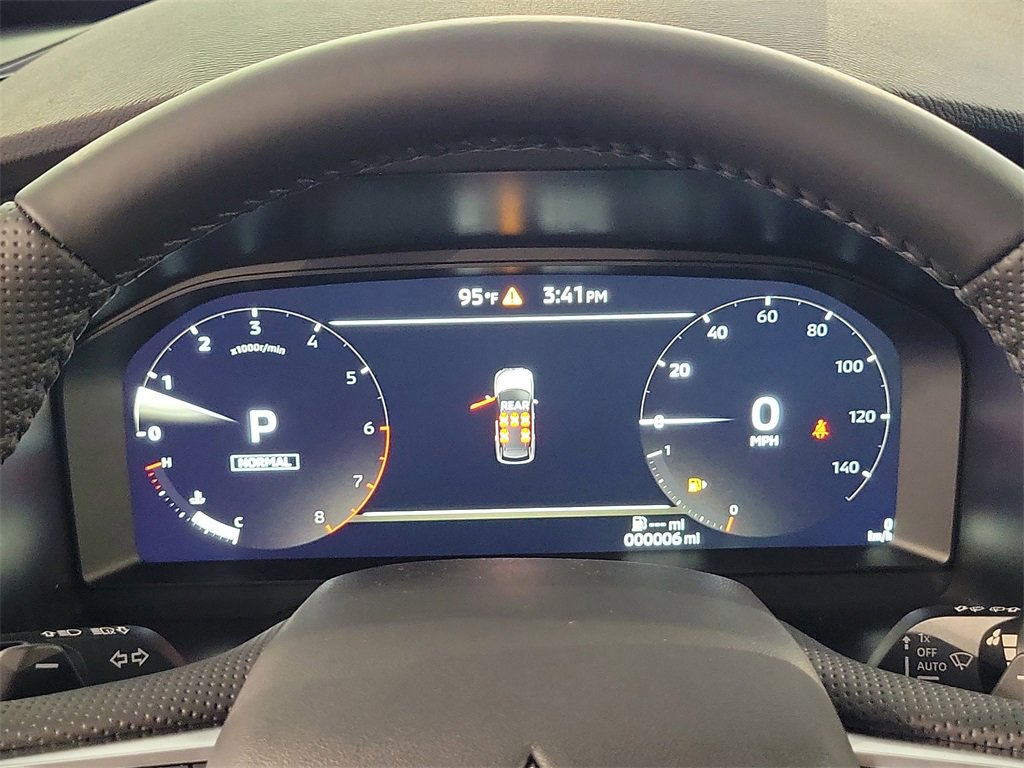 New 2025 Mitsubishi Outlander SE image 19