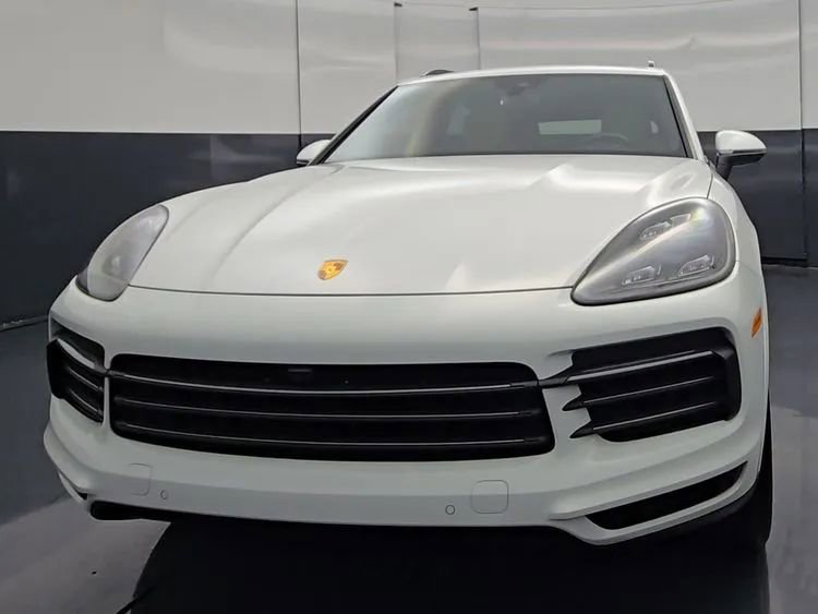 Used 2022 Porsche Cayenne AWD/4WD image 4