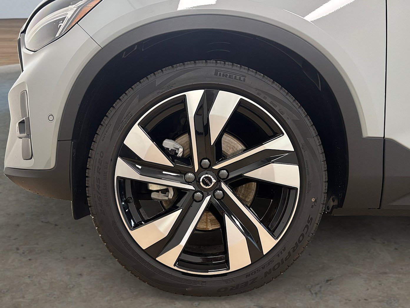 New 2026 Volvo XC40 B5 Ultra w/ Protection Package Premier AWD/4WD image 44