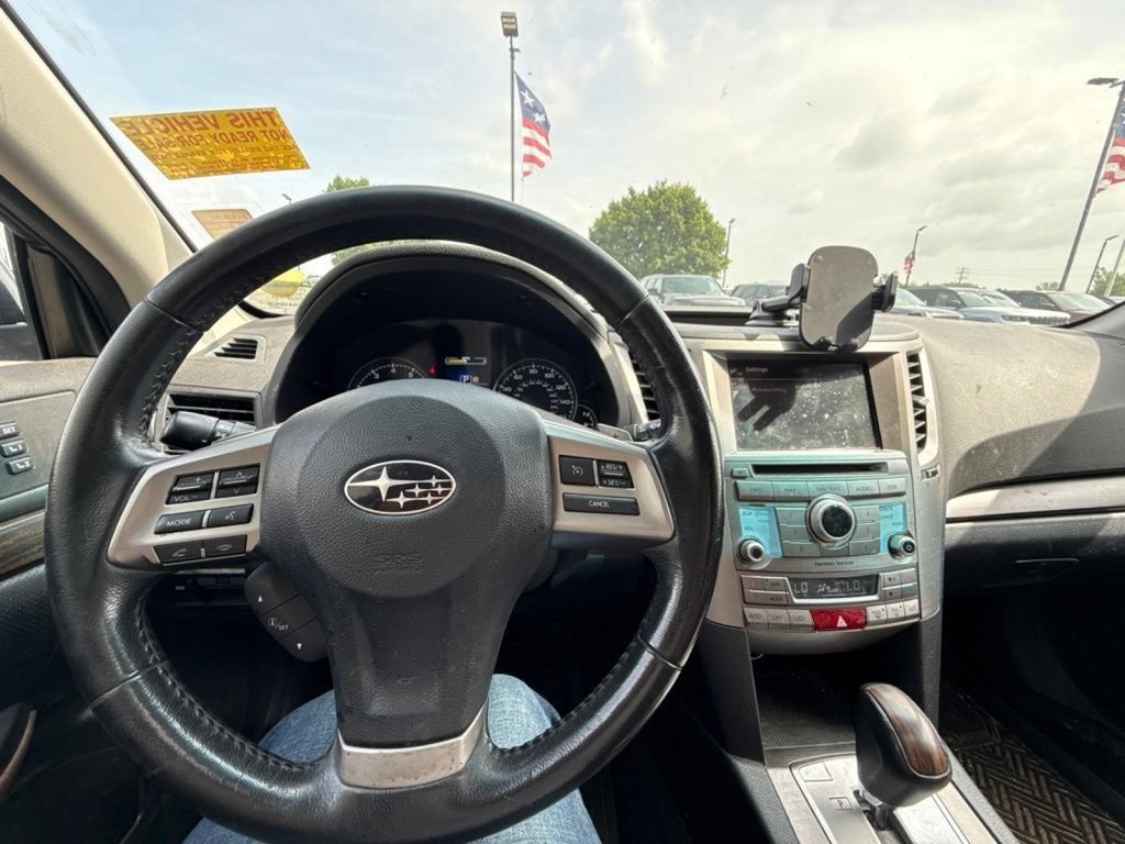 Used 2013 Subaru Outback 3.6R Limited AWD/4WD image 16