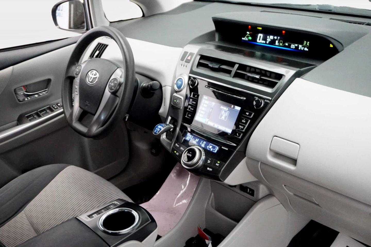 Used 2017 Toyota Prius V Two FWD image 22