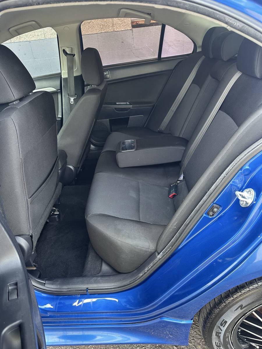 Used 2011 Mitsubishi Lancer ES FWD image 9