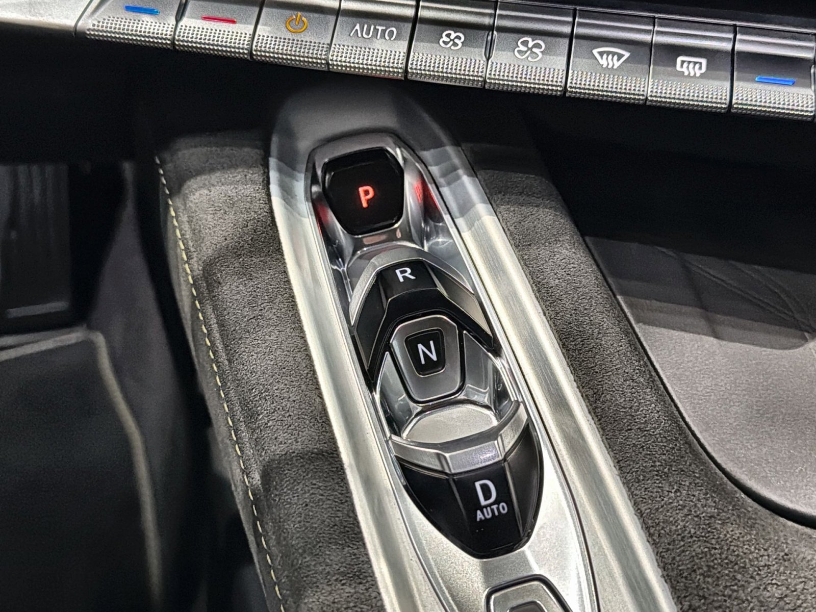 New 2026 Chevrolet Corvette Stingray Premium Cpe w/ Z51 Performance Package image 22