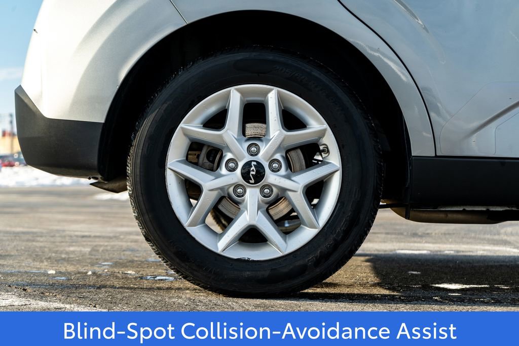 Used 2024 Kia Soul LX w/ Option Group 015 image 9