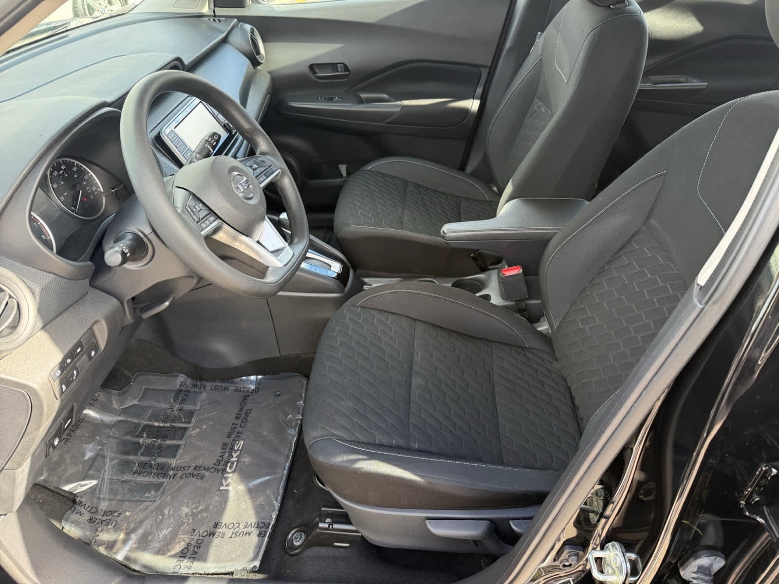 Used 2021 Nissan Kicks S image 11