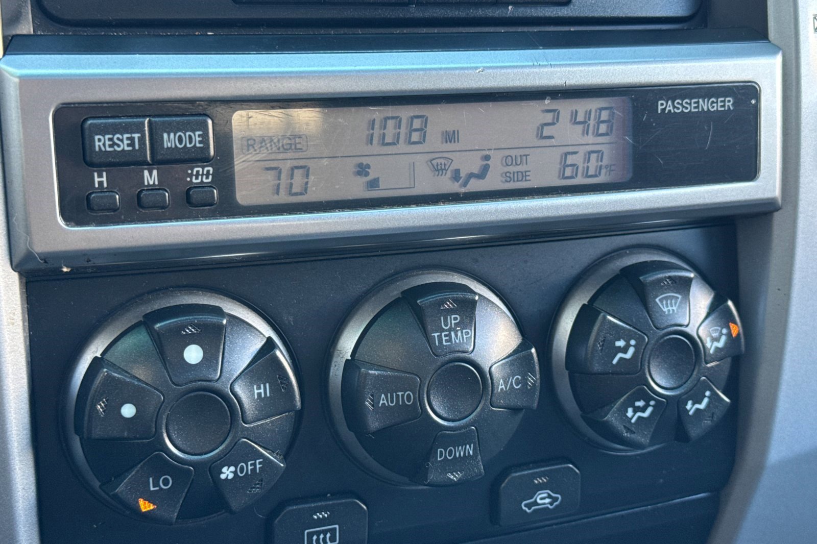 Used 2004 Toyota 4Runner SR5 image 23