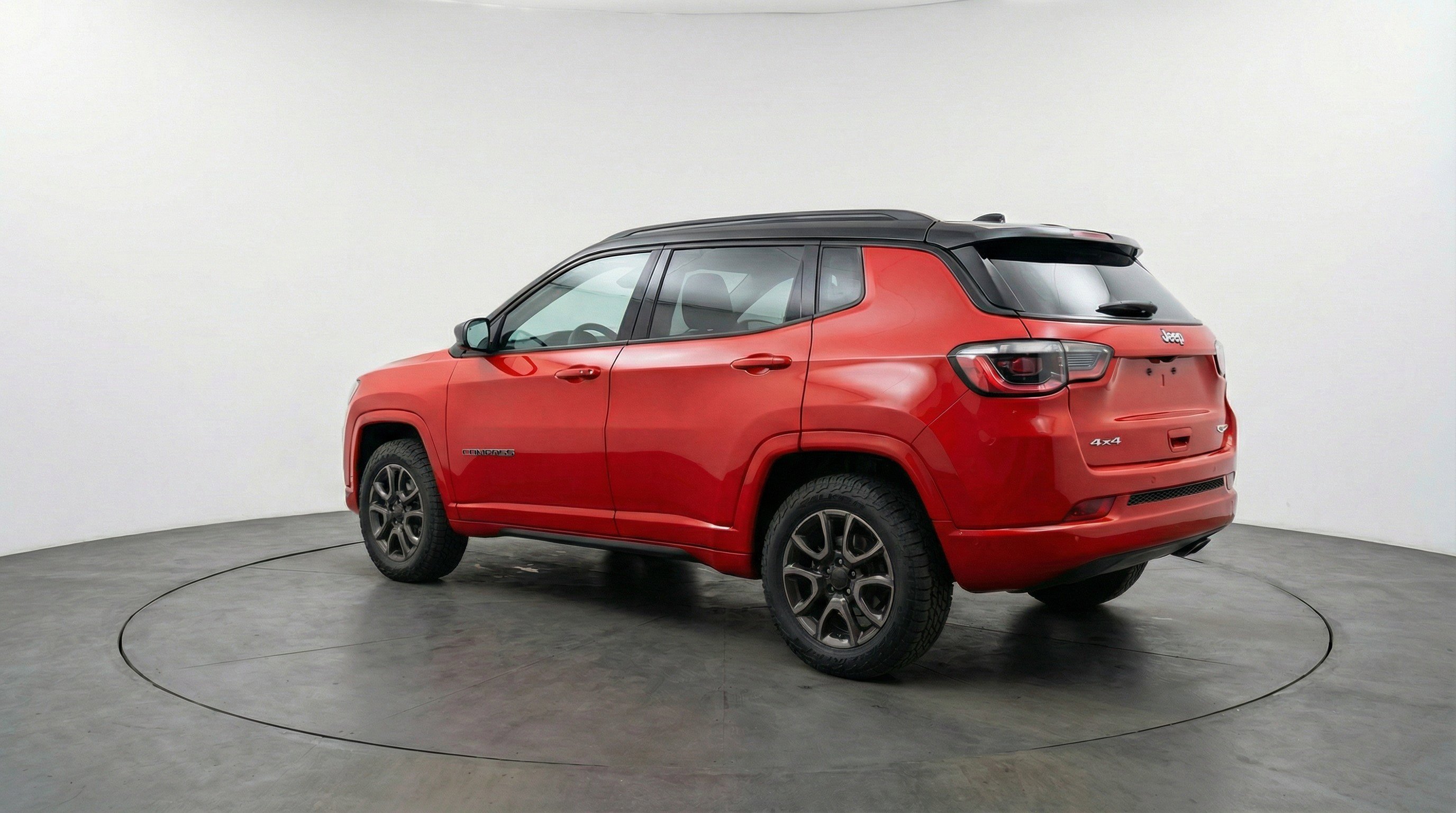 Used 2025 Jeep Compass Trailhawk AWD/4WD image 6