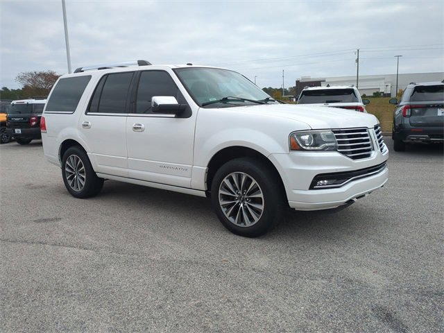 Used 2016 Lincoln Navigator Select video 2