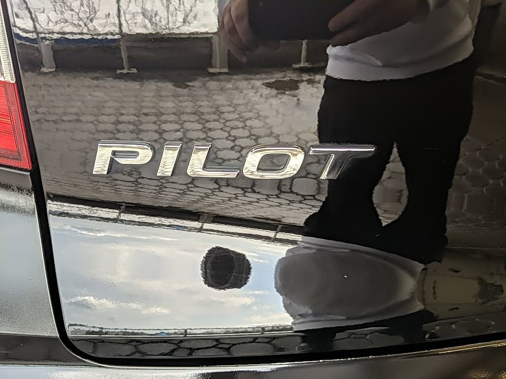 Used 2019 Honda Pilot Elite image 8