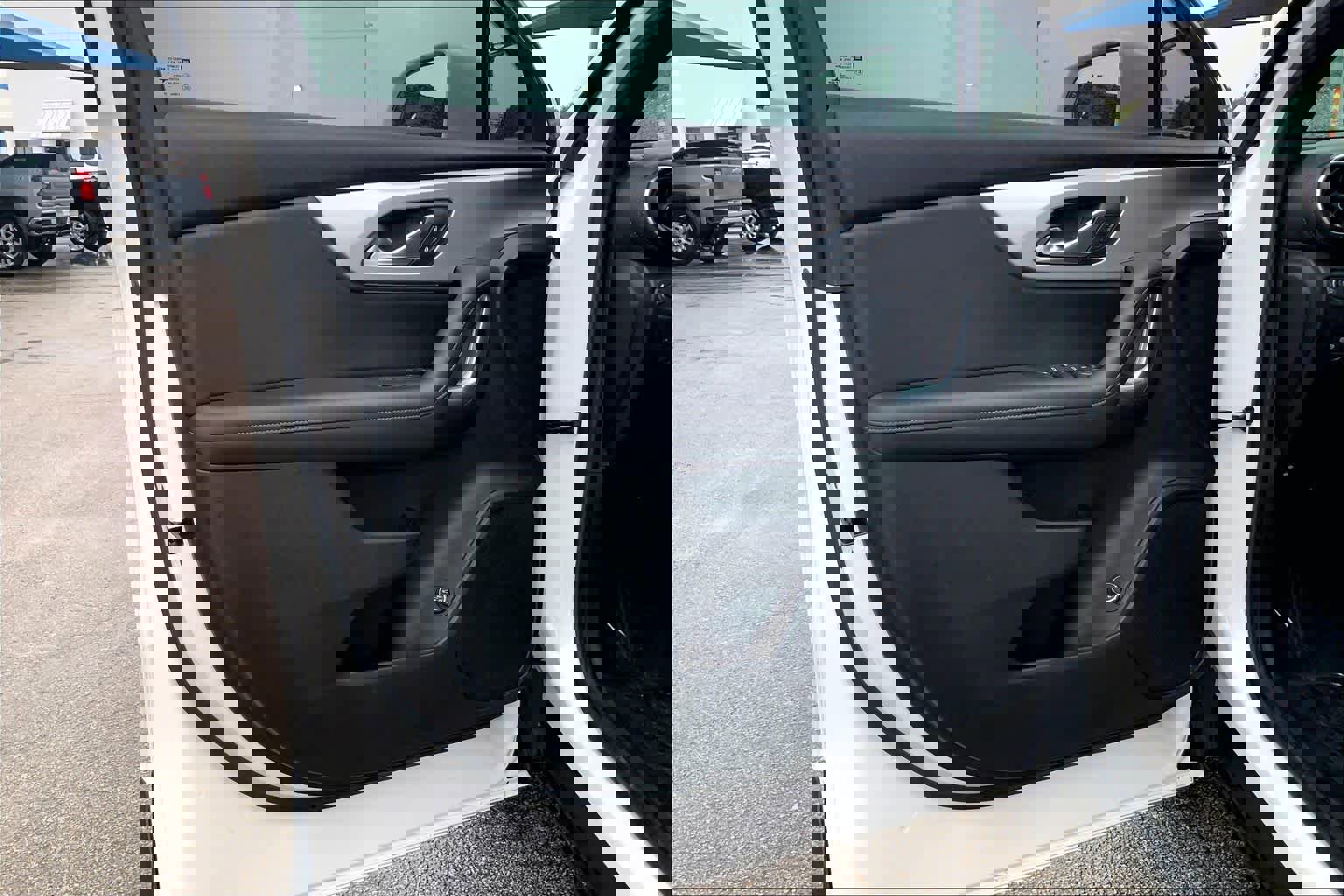 Used 2020 Chevrolet Blazer LT image 19