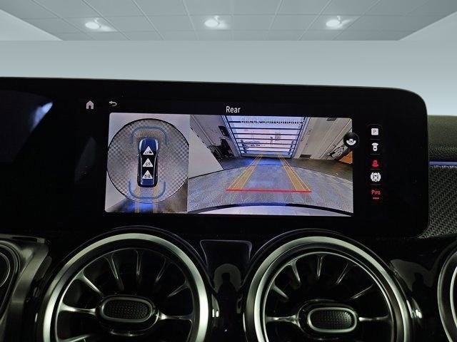 New 2025 Mercedes-Benz GLB 35 AMG 4MATIC image 23