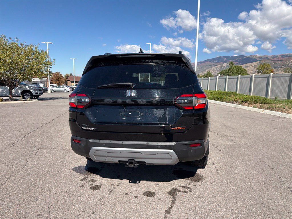 Used 2024 Honda Pilot TrailSport image 9