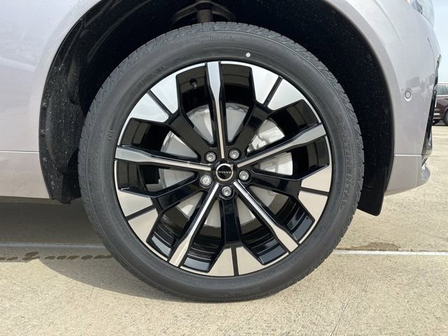 New 2026 Volvo XC60 B5 Plus w/ Protection Package Premier image 9
