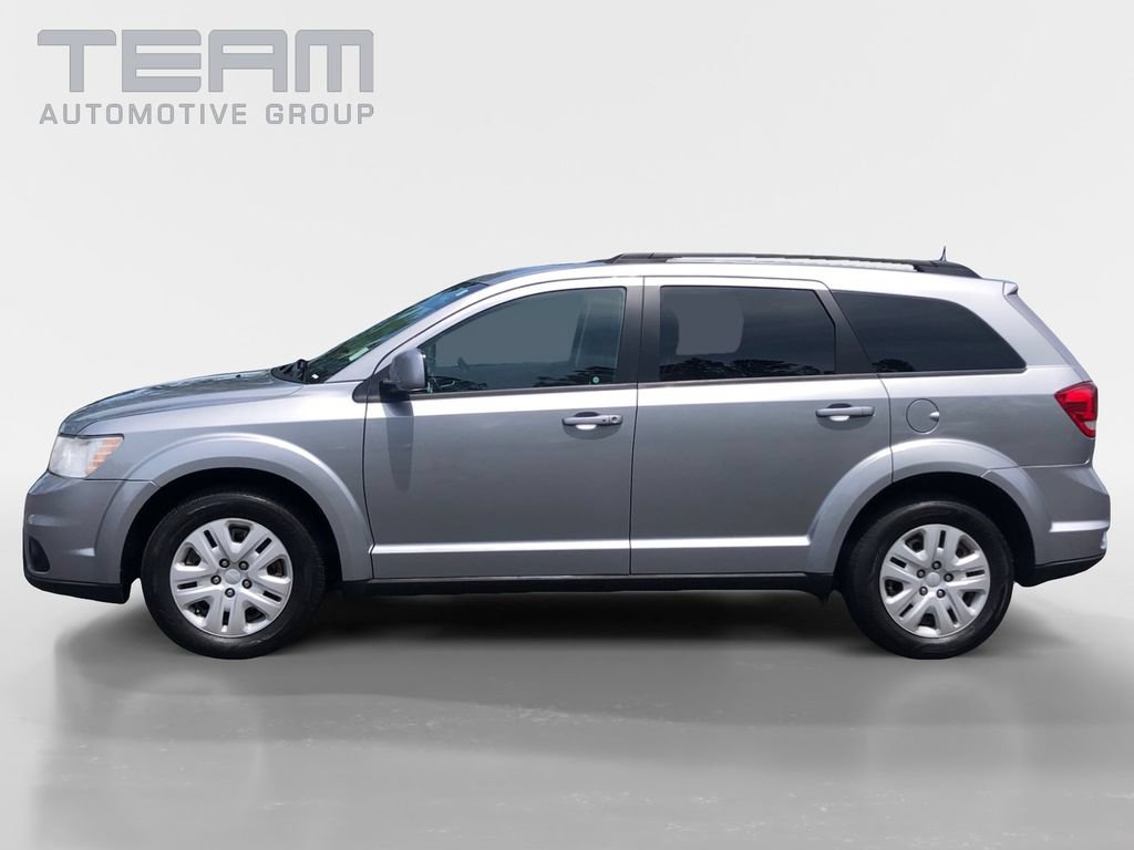 Used 2019 Dodge Journey SE w/ Connectivity Group FWD image 4