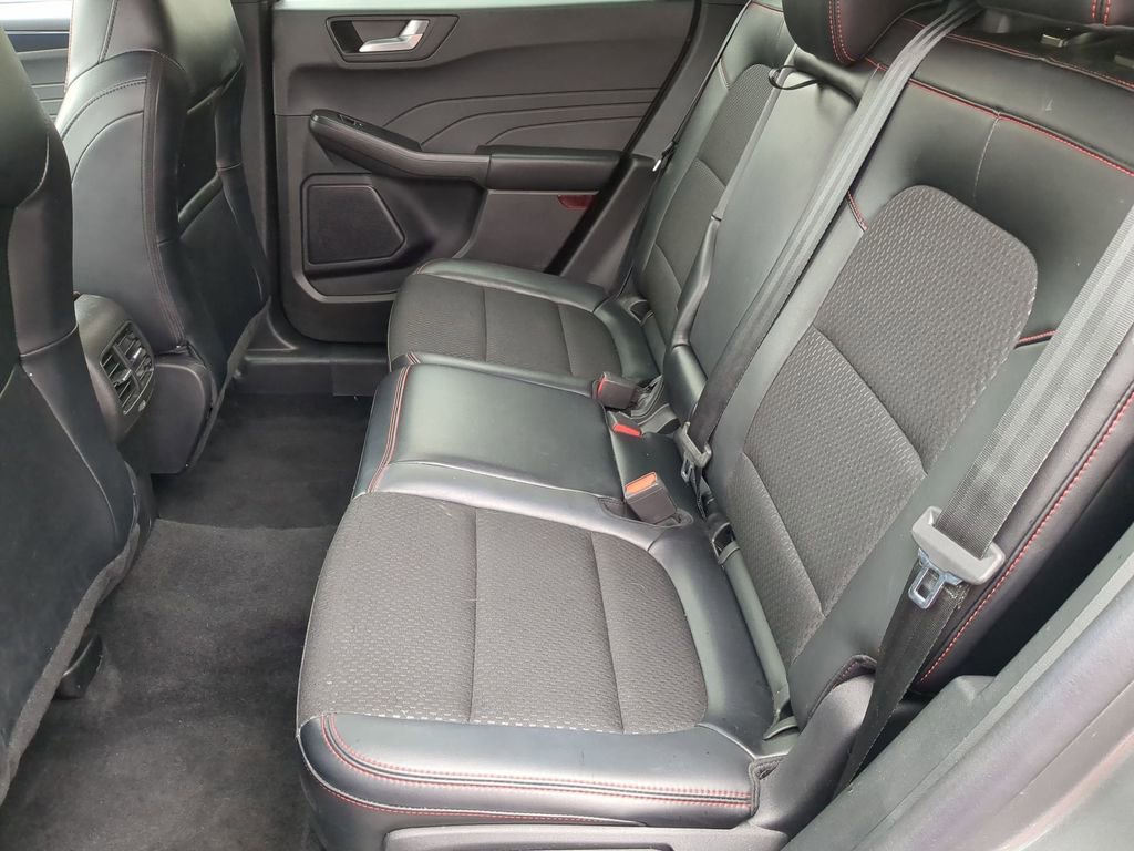 Used 2025 Ford Escape ST-Line image 27