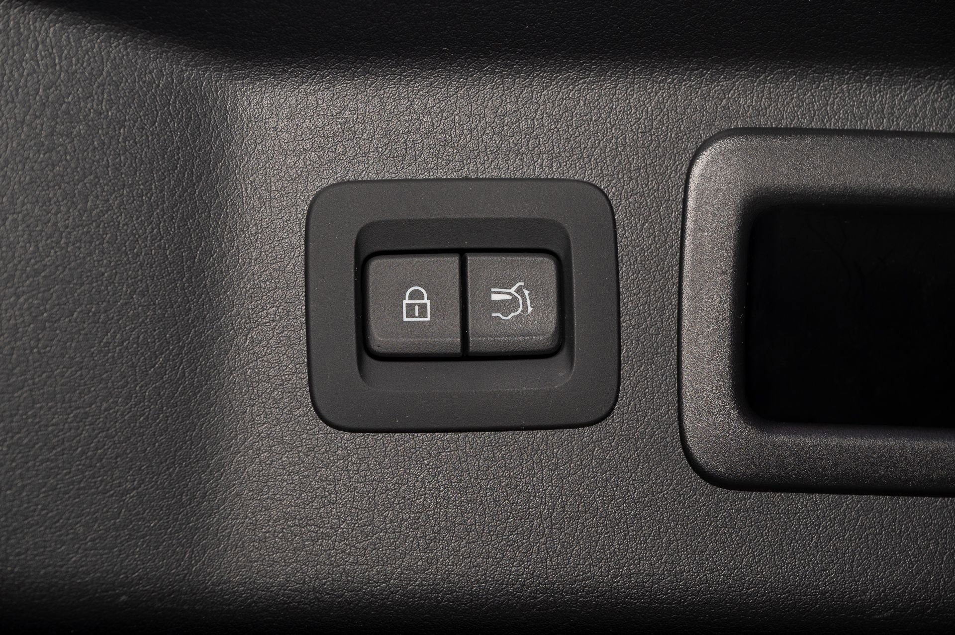 Used 2025 MAZDA CX-90 3.3 Turbo S w/ Premium Package image 15