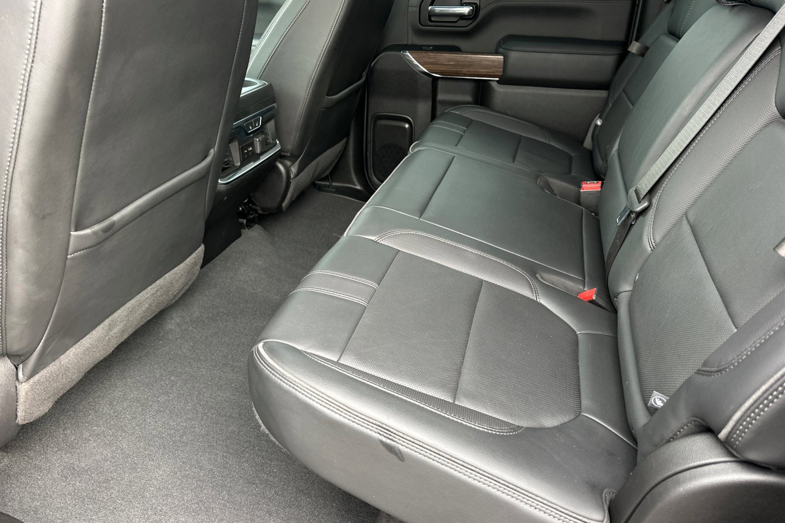 Used 2023 Chevrolet Silverado 3500 High Country image 12