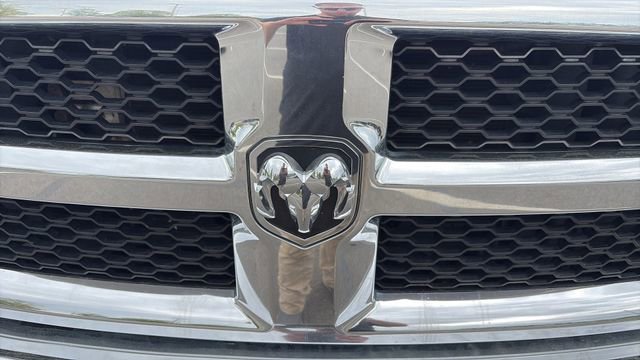 Used 2018 RAM 2500 Tradesman w/ Chrome Appearance Group AWD/4WD image 27