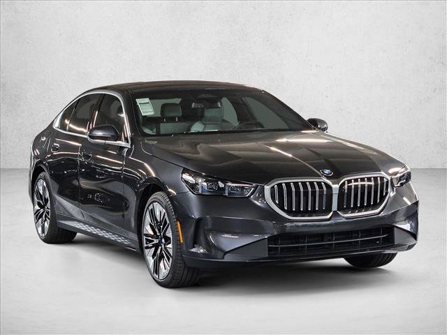 Used 2026 BMW 530i w/ Premium Package RWD image 3