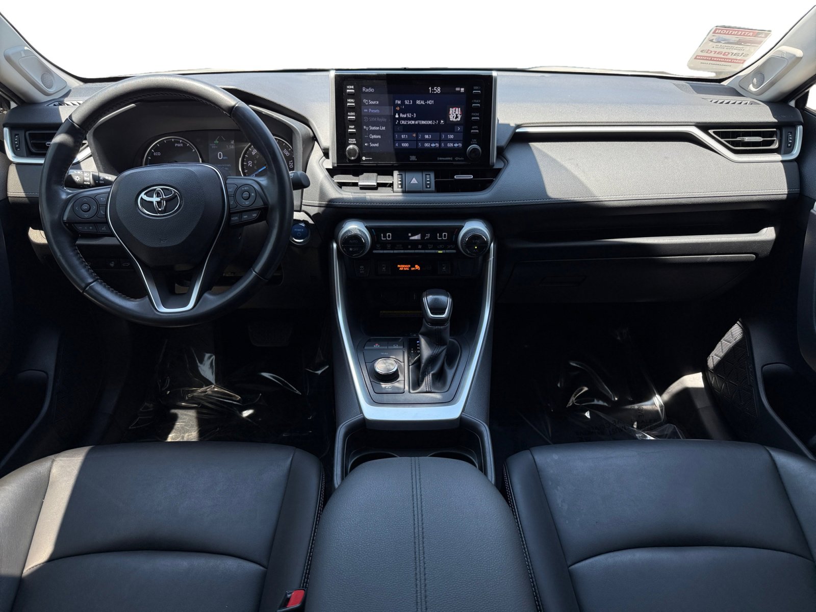 Used 2021 Toyota RAV4 XLE Premium image 10