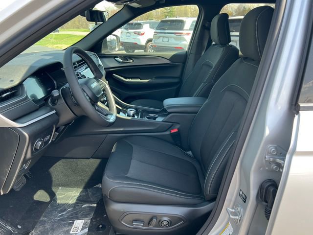 New 2026 Jeep Grand Cherokee Laredo X AWD/4WD image 4
