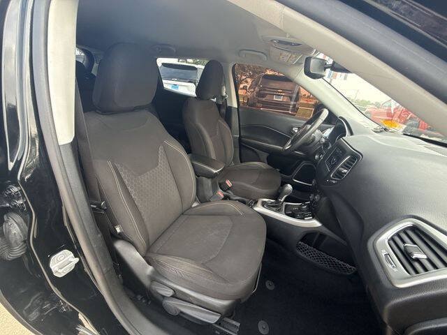 Used 2020 Jeep Compass Sport AWD/4WD image 29