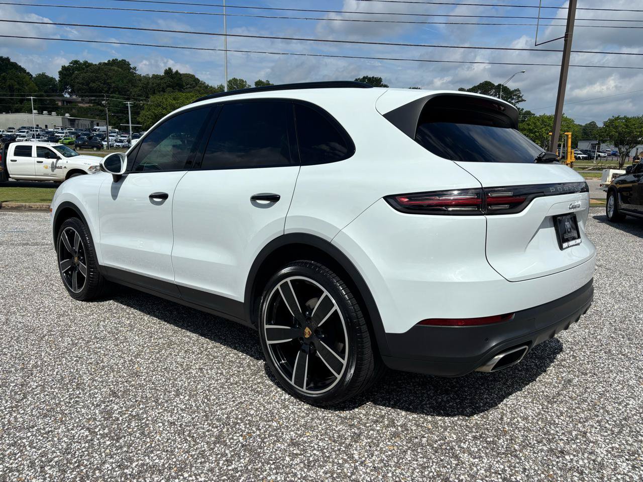 Used 2019 Porsche Cayenne AWD/4WD image 4
