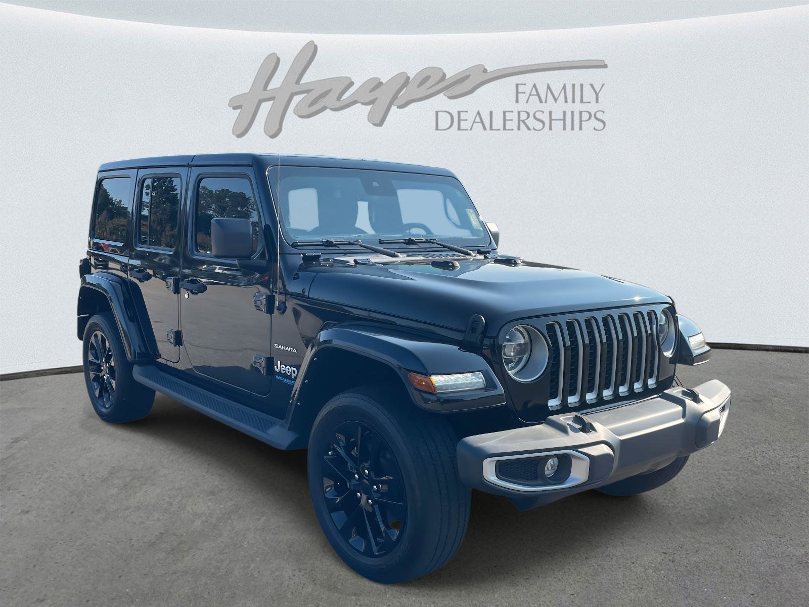 Used 2021 Jeep Wrangler Unlimited Sahara w/ Cold Weather Group image 22