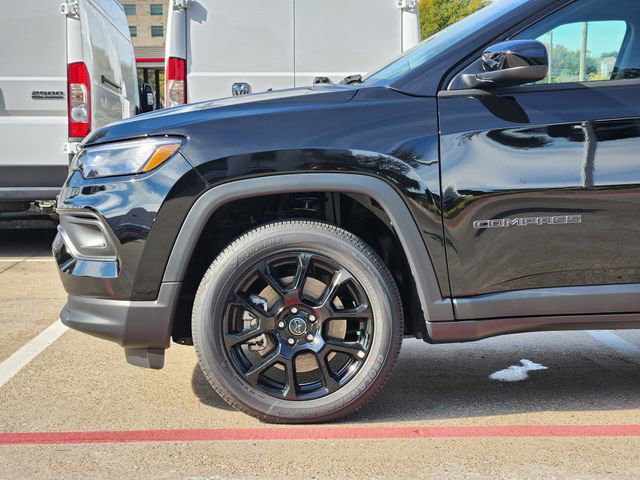 New 2026 Jeep Compass Latitude image 6