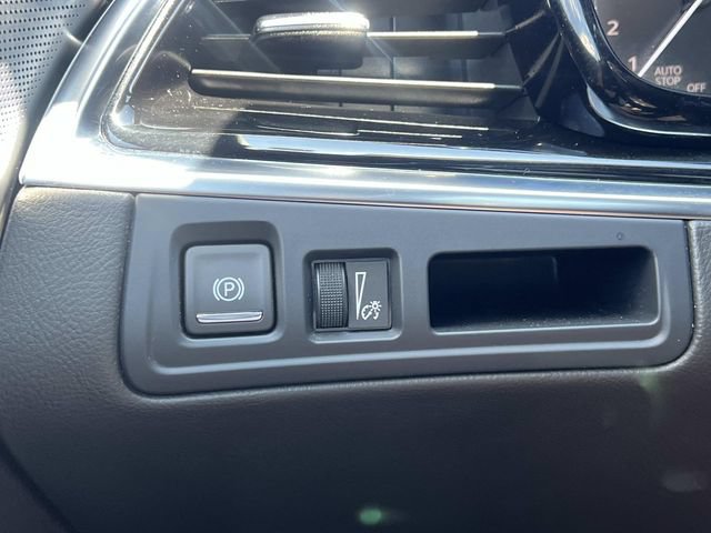 Certified 2023 Cadillac XT6 Sport AWD/4WD image 30