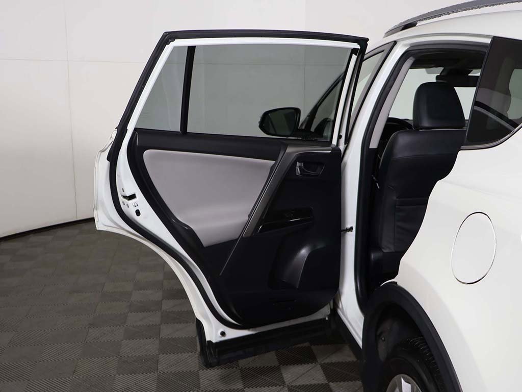 Used 2018 Toyota RAV4 Limited image 22