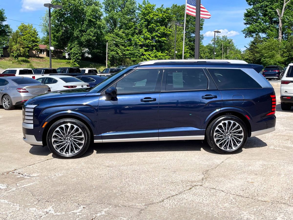 Used 2026 Hyundai Palisade Calligraphy AWD/4WD image 3