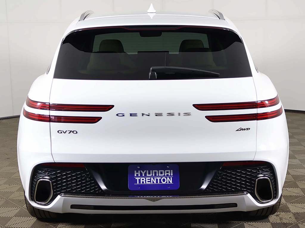 Used 2024 Genesis GV70 2.5T w/ Cargo Package AWD/4WD image 12