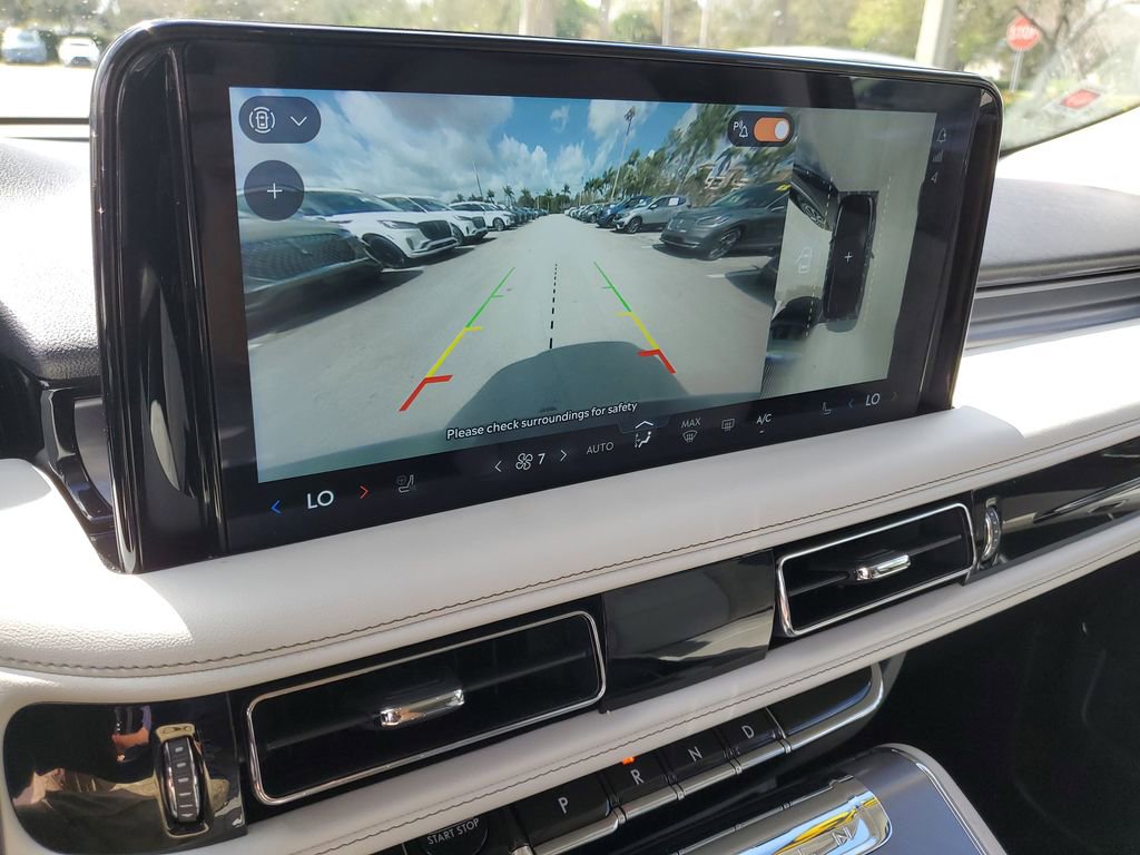 Used 2025 Lincoln Aviator 2WD image 28