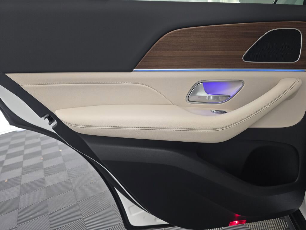 Certified 2025 Mercedes-Benz GLE 350 4MATIC image 20