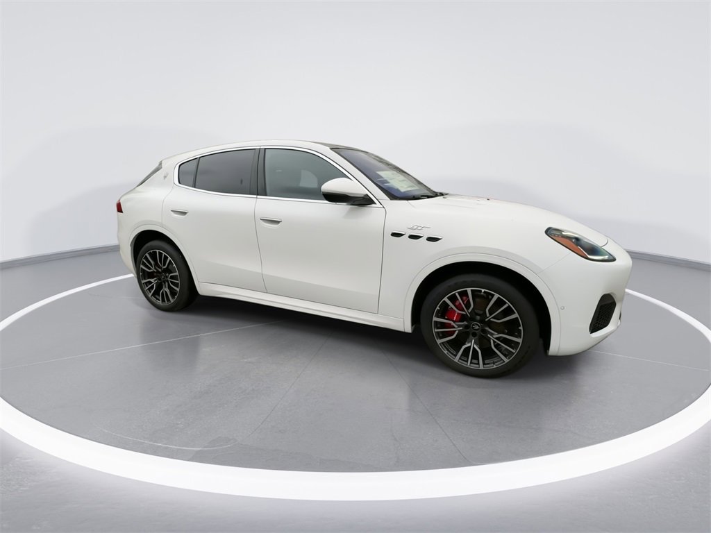 New 2024 Maserati Grecale GT image 13