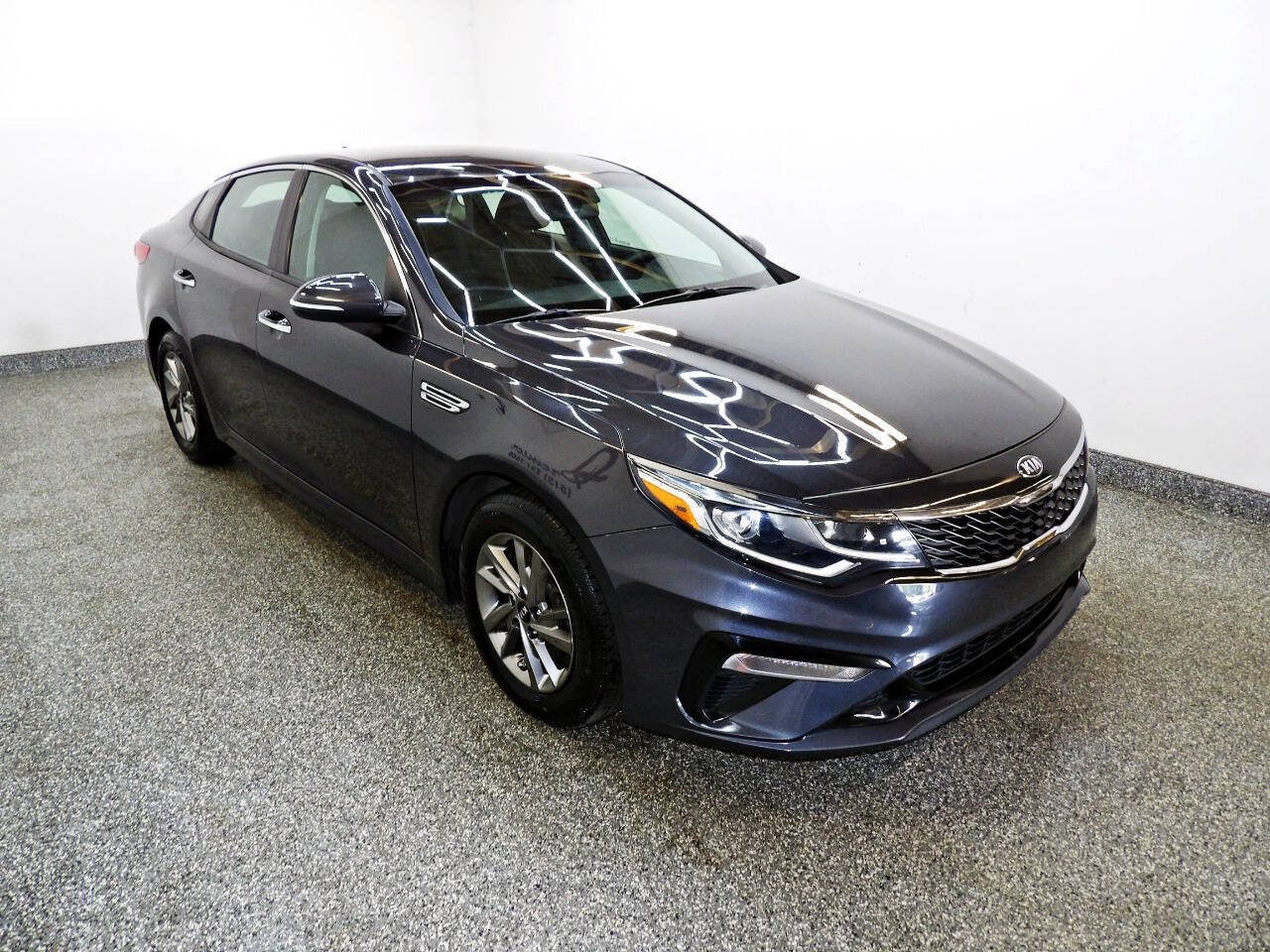 Used 2019 Kia Optima LX FWD image 3