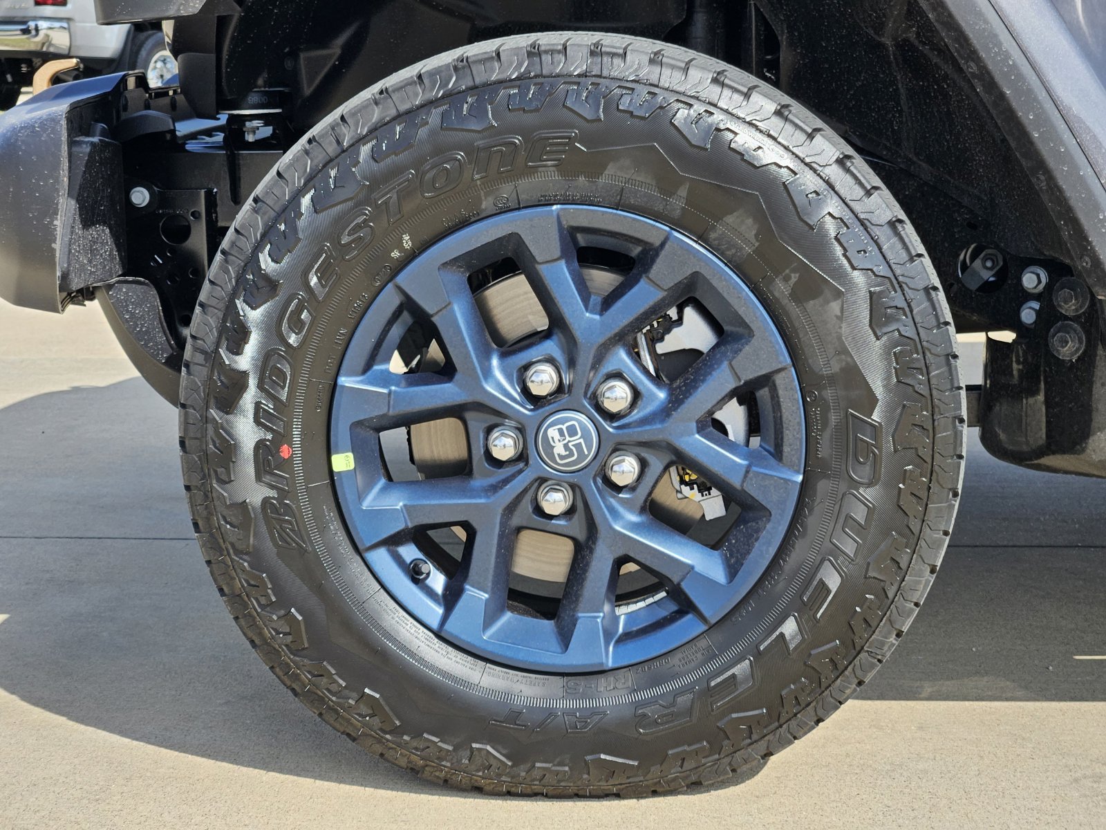 New 2026 Jeep Gladiator Sport AWD/4WD image 12