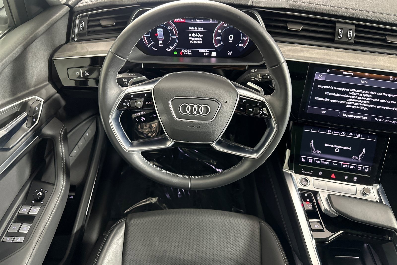 Used 2023 Audi e-tron Premium Plus w/ Premium Plus Package image 13