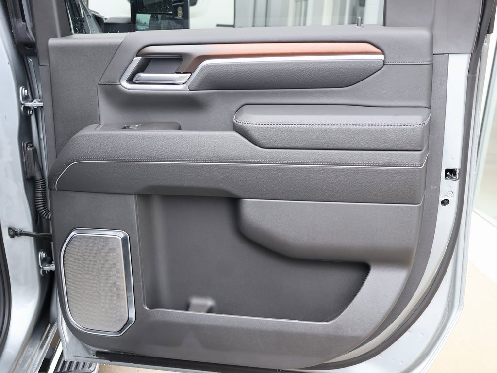 New 2025 GMC Sierra 2500 Denali w/ Denali Reserve Package image 43