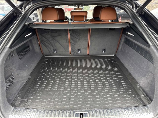 Used 2025 Audi Q8 Prestige image 12