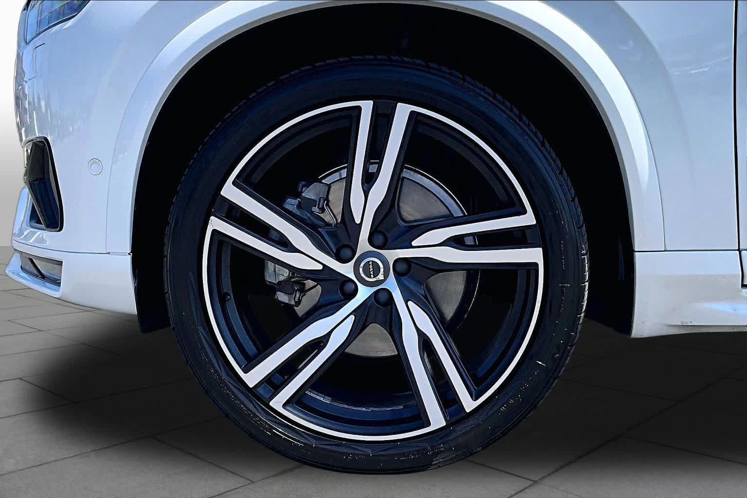 Used 2019 Volvo XC90 T6 R-Design w/ Advanced Package AWD/4WD image 10