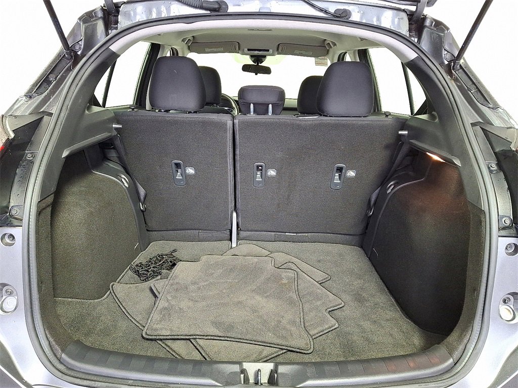 Used 2022 Nissan Kicks S image 32