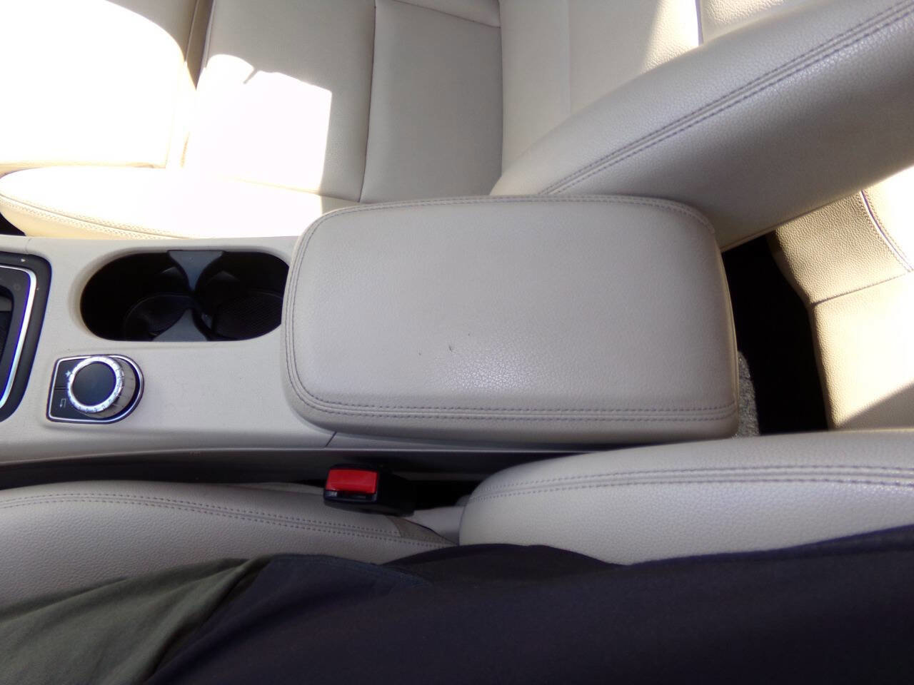 Used 2017 Mercedes-Benz GLA 250 4MATIC image 50