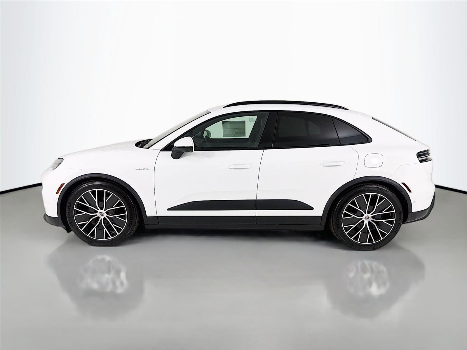 New 2026 Porsche Macan Electric image 2