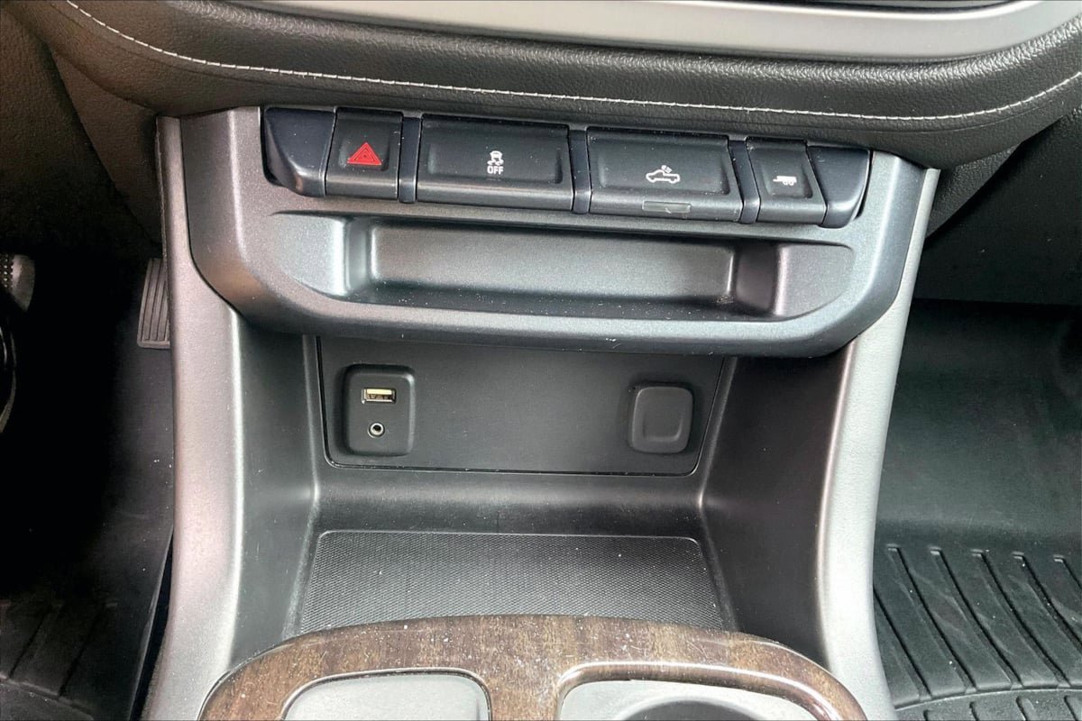 Used 2018 GMC Canyon SLE w/ SLE Convenience Package RWD image 32